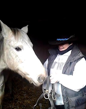 2FBC6312-DDFE-4F0C-B8E7-DD9988C761B1