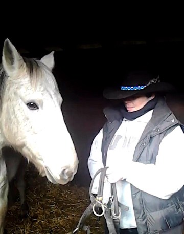 7AB4E284-21CF-4525-BC53-346699834A21